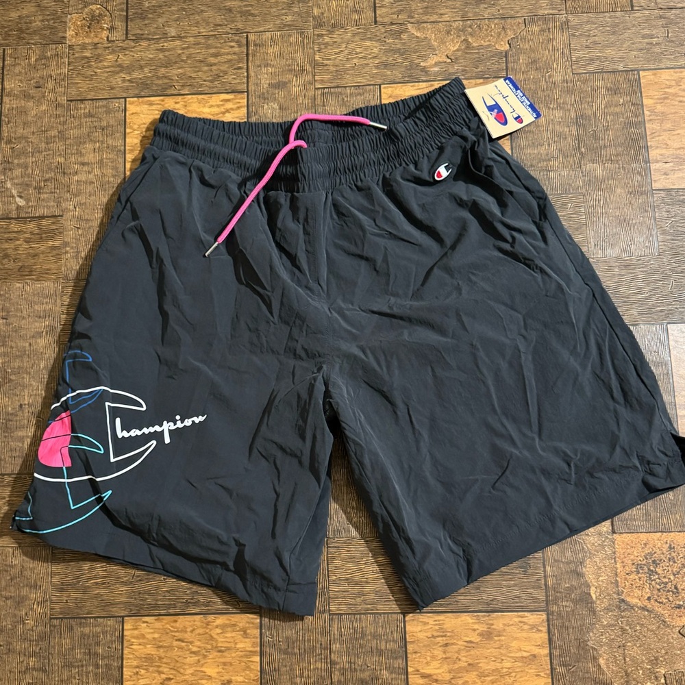 Champion Shorts Nike Dunk Jordan 1 New Balance 2002R Adidas Samba Puma Speedcat